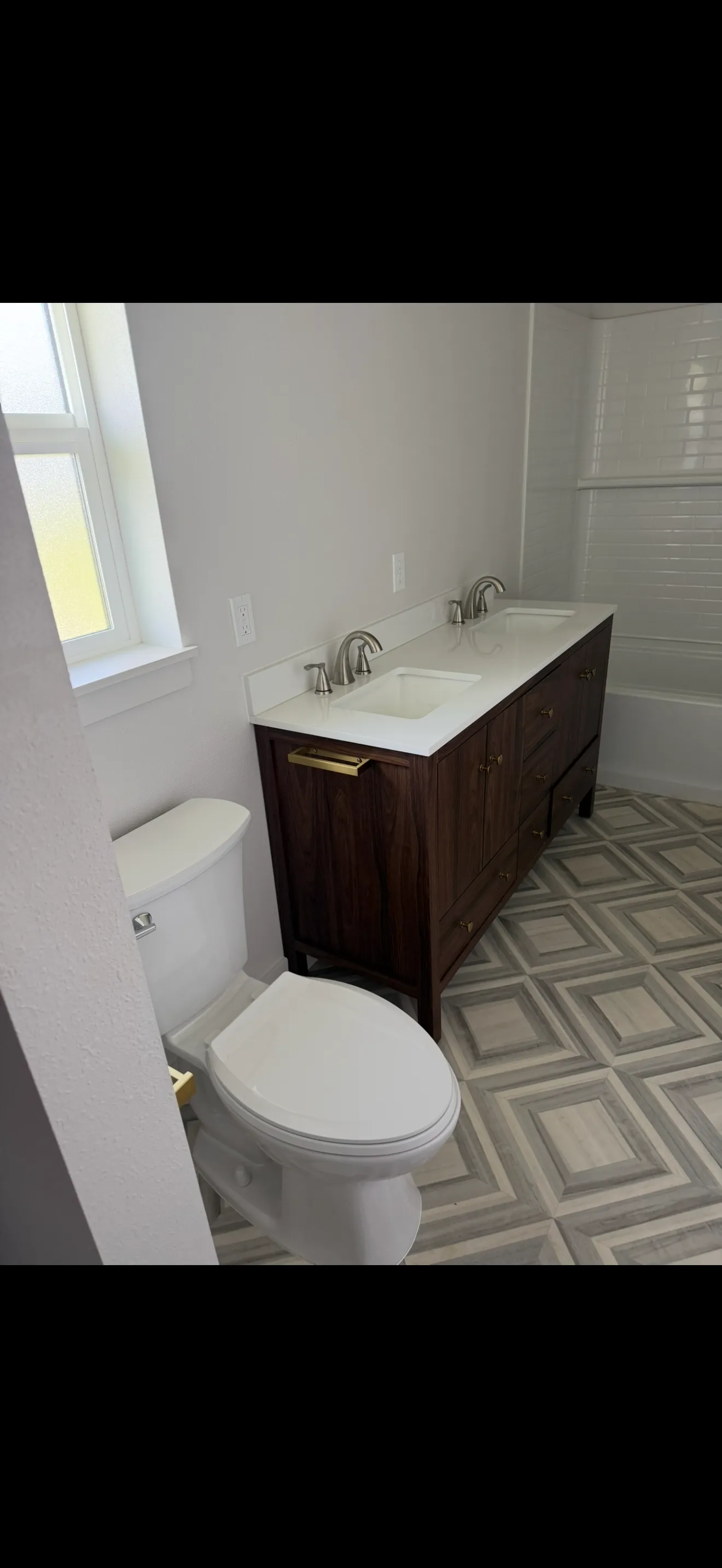 Gallery photos for Full Bathroom Remodel Done Right by Bohemia Plumbing: Image #1